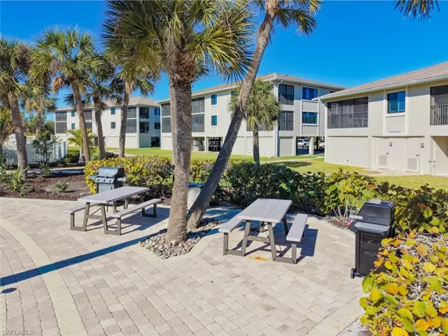 1919 Olde Middle Gulf Dr 401, Sanibel, Florida 33957