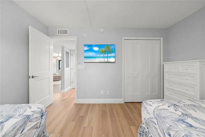 1919 Olde Middle Gulf Dr 401, Sanibel, Florida 33957