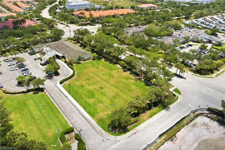 Hollyfern Ct, Fort Myers, Florida 33908