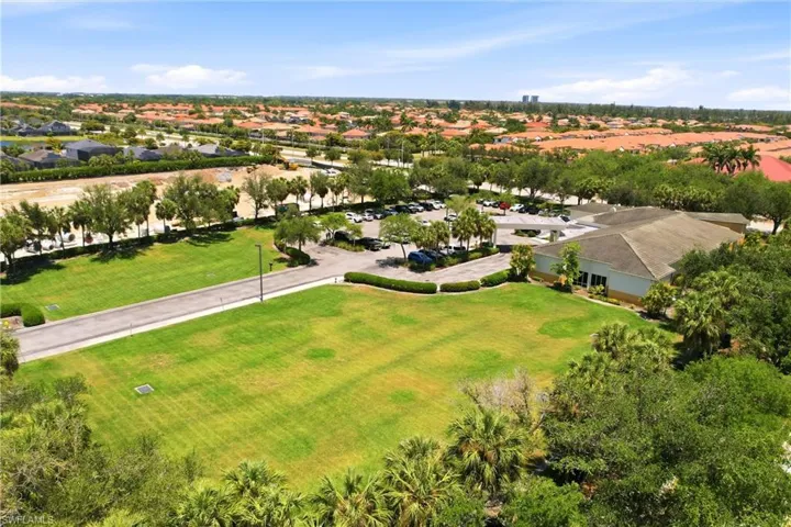 Hollyfern Ct, Fort Myers, Florida 33908