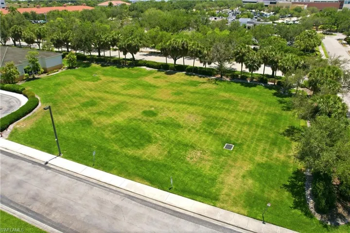 Hollyfern Ct, Fort Myers, Florida 33908