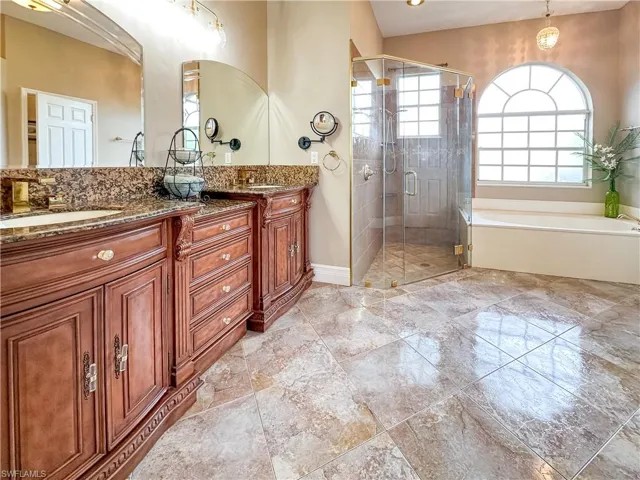605 Grand Rapids Blvd, Naples, Florida 34120