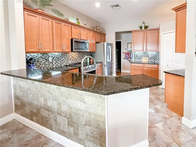 605 Grand Rapids Blvd, Naples, Florida 34120