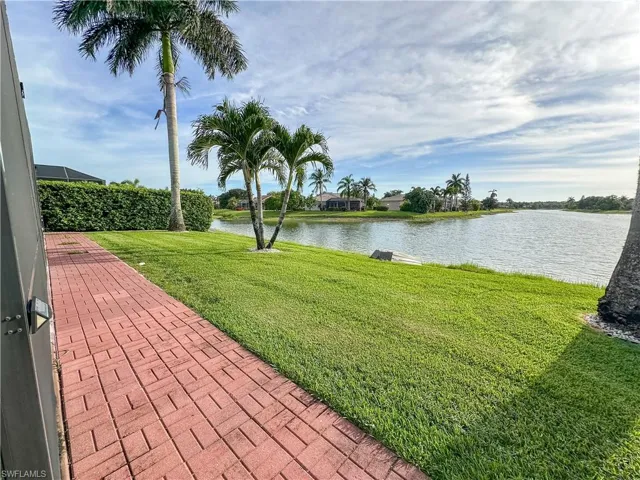 605 Grand Rapids Blvd, Naples, Florida 34120