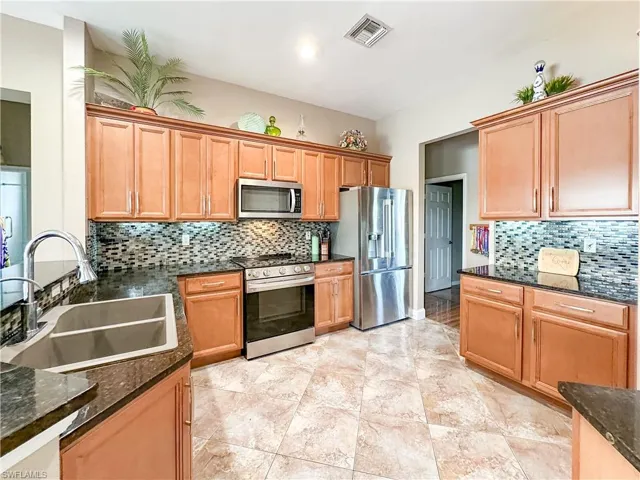 605 Grand Rapids Blvd, Naples, Florida 34120