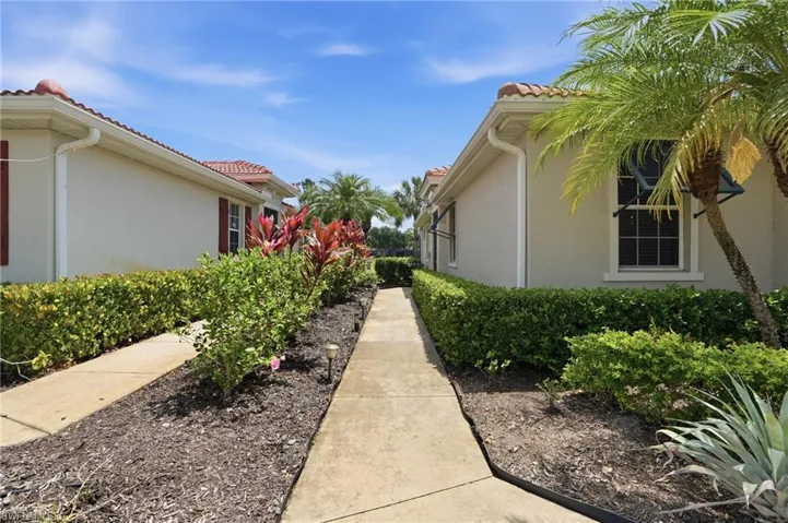 9323 Aviano Dr, Fort Myers, Florida 33913