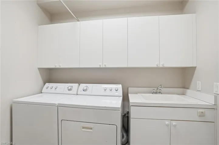 9323 Aviano Dr, Fort Myers, Florida 33913