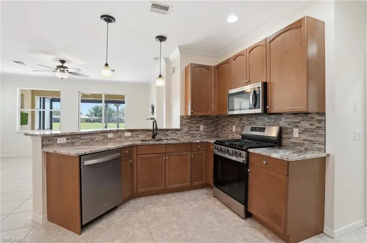 9323 Aviano Dr, Fort Myers, Florida 33913