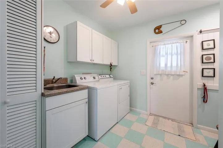 171  2nd NE ST, Naples, FL 34120