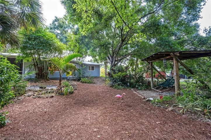 171  2nd NE ST, Naples, FL 34120