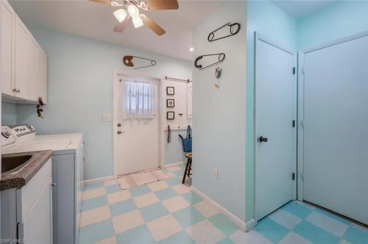 171  2nd NE ST, Naples, FL 34120