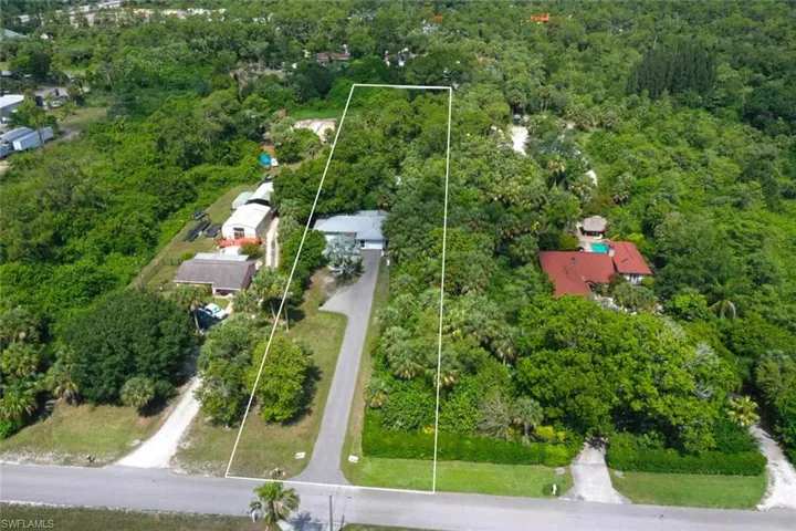 171  2nd NE ST, Naples, FL 34120