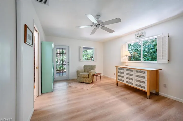 171  2nd NE ST, Naples, FL 34120