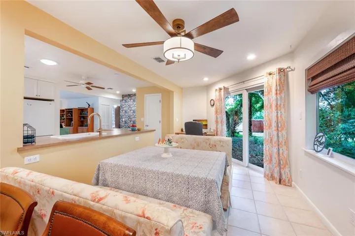 171  2nd NE ST, Naples, FL 34120