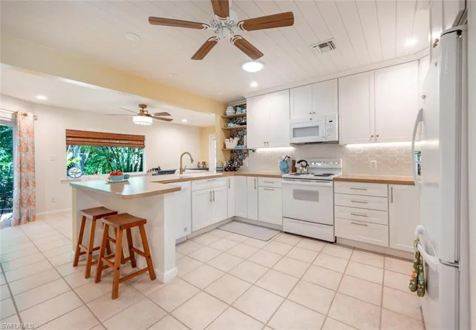 171  2nd NE ST, Naples, FL 34120