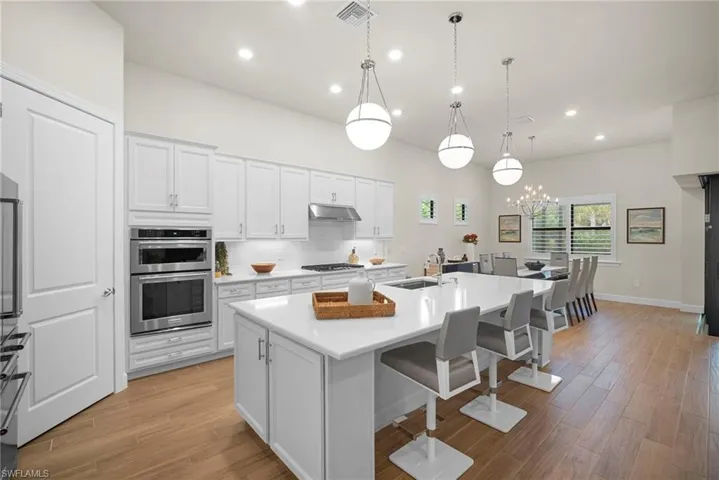 9774 Everglades Dr, Naples, Florida 34120