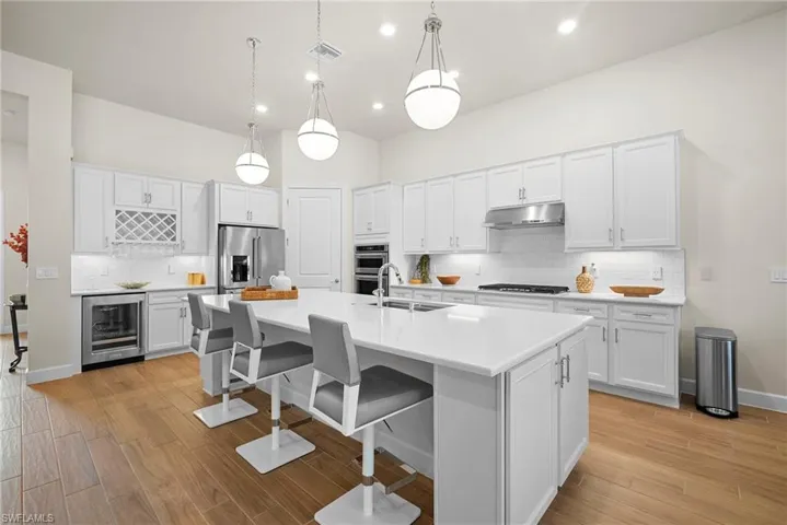 9774 Everglades Dr, Naples, Florida 34120