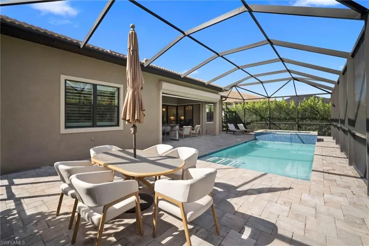 9774 Everglades Dr, Naples, Florida 34120