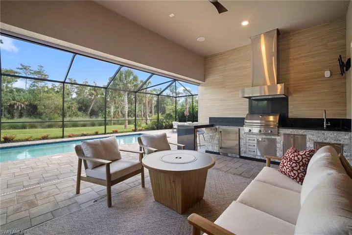 9774 Everglades Dr, Naples, Florida 34120