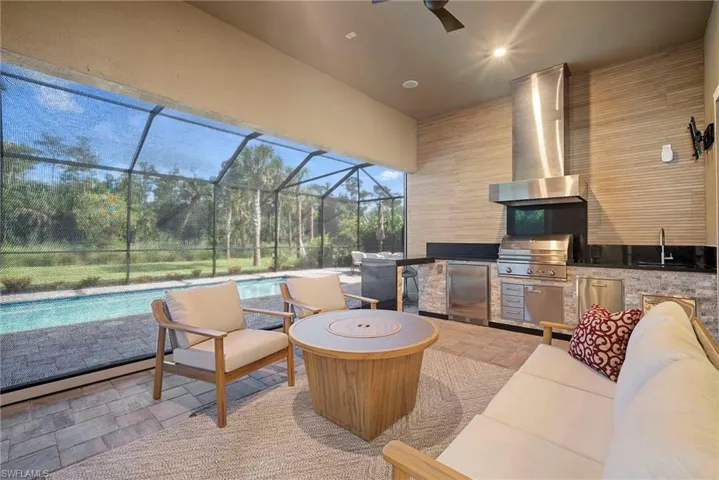 9774 Everglades Dr, Naples, Florida 34120