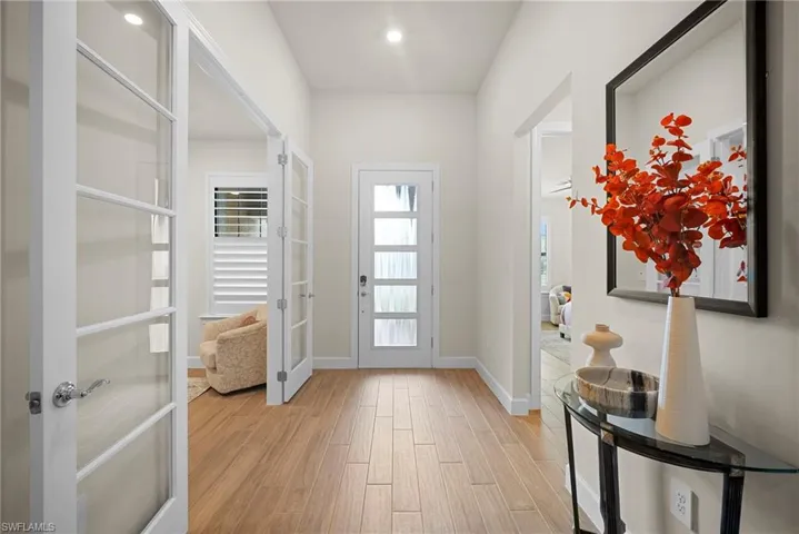9774 Everglades Dr, Naples, Florida 34120
