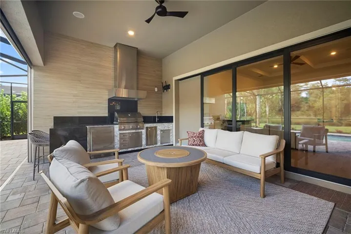 9774 Everglades Dr, Naples, Florida 34120