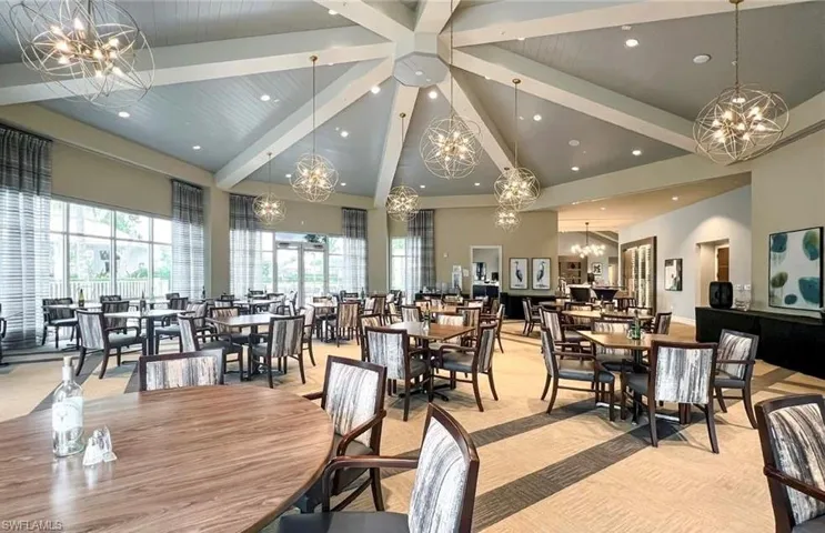 9774 Everglades Dr, Naples, Florida 34120