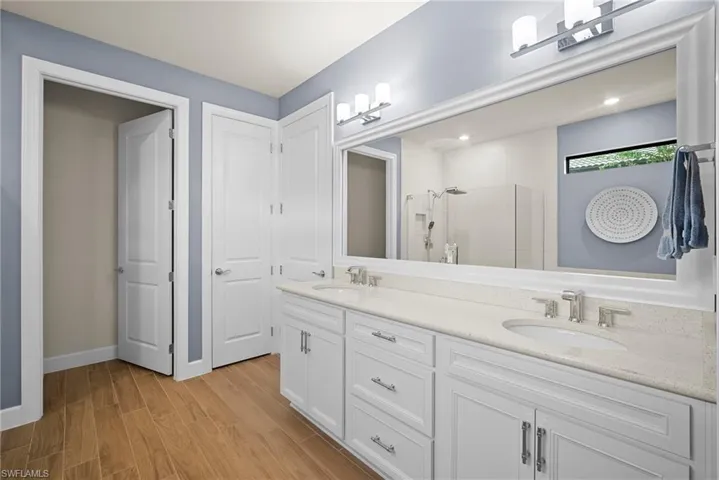9774 Everglades Dr, Naples, Florida 34120
