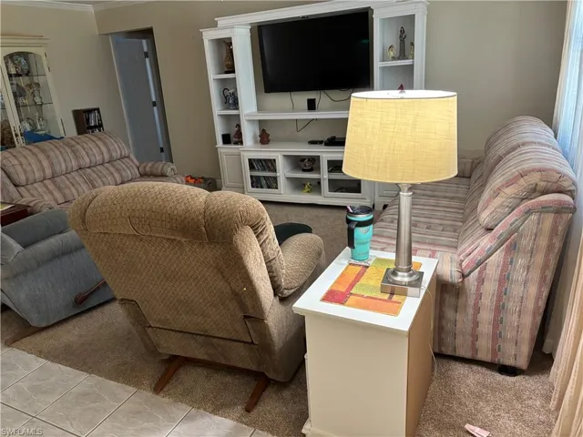 Living area with ornamental molding