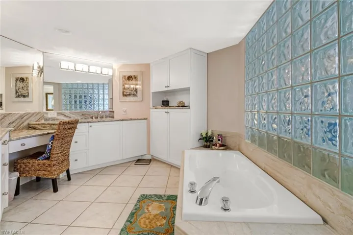 4041 Gulf Shore Blvd N Ph-4, Naples, Florida 34103