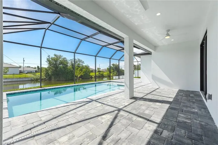 1032 NE 11th  AVE, Cape Coral, FL 33909