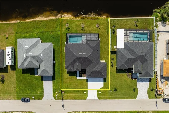 1032 NE 11th  AVE, Cape Coral, FL 33909
