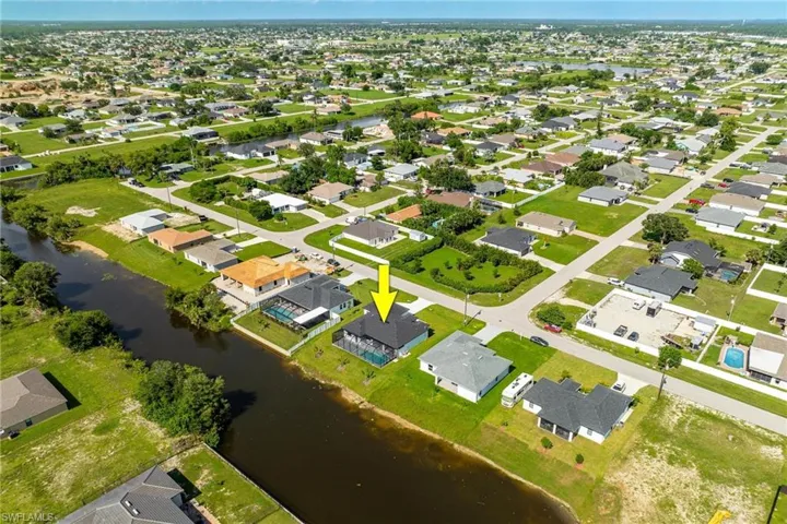 1032 NE 11th  AVE, Cape Coral, FL 33909