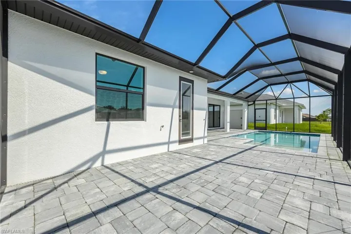 1032 NE 11th  AVE, Cape Coral, FL 33909