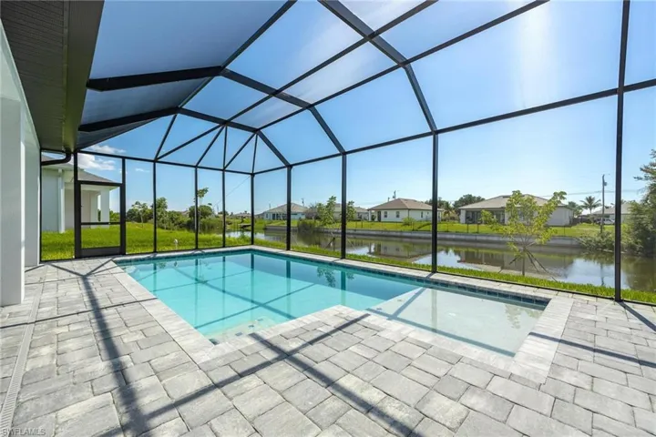 1032 NE 11th  AVE, Cape Coral, FL 33909