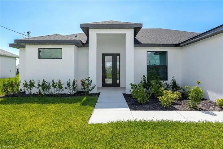 1032 NE 11th  AVE, Cape Coral, FL 33909