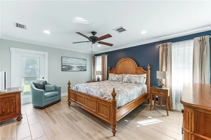 2 Master Bedrooms