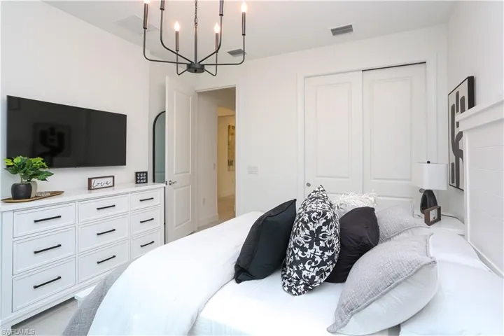 1937 Yellowfin Cir, Naples, Florida 34114