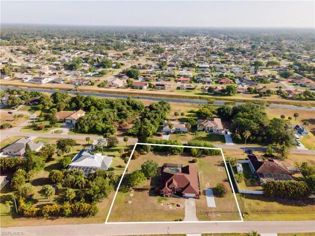 Drone / aerial view with a residential view
