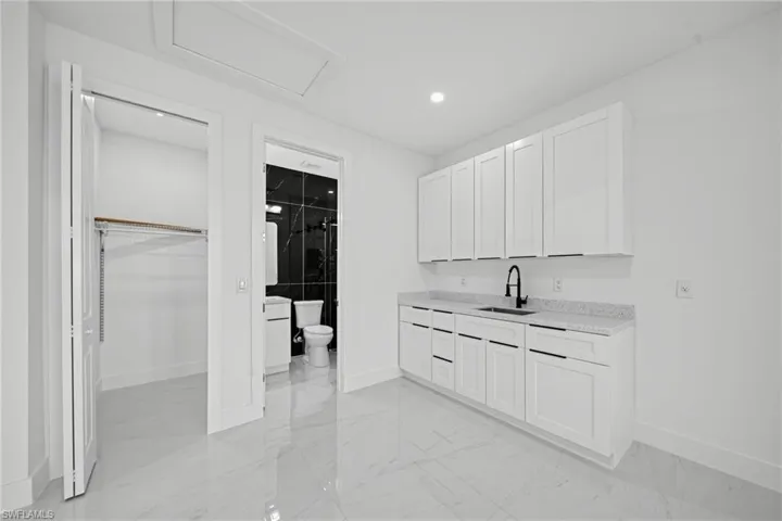 4284 72nd Ave Ne, Naples, Florida 34120