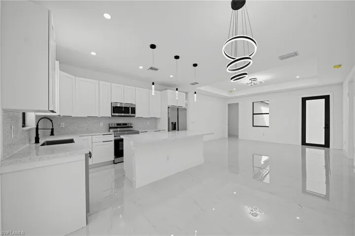 4284 72nd Ave Ne, Naples, Florida 34120