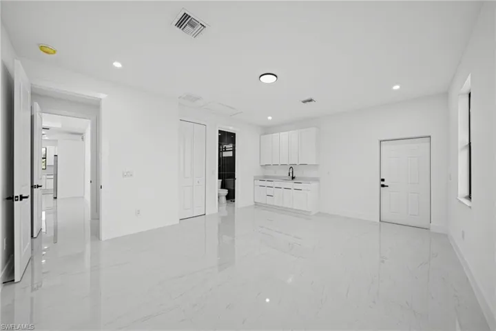 4284 72nd Ave Ne, Naples, Florida 34120