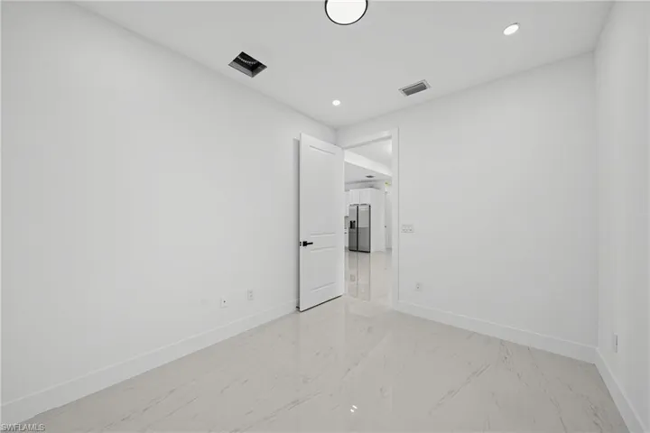 4284 72nd Ave Ne, Naples, Florida 34120