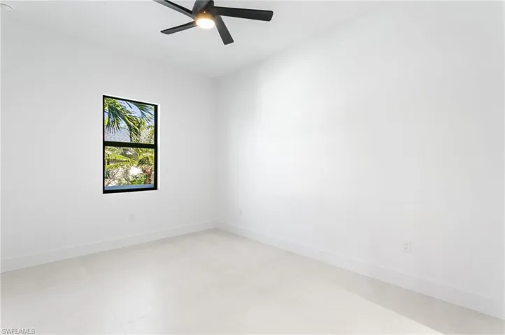 Spacious third guest bedroom