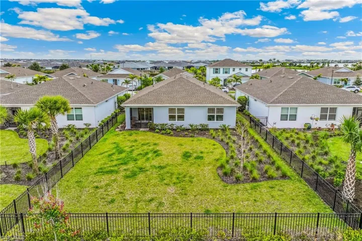 42425  Cascade  DR, Babcock Ranch, FL 33982