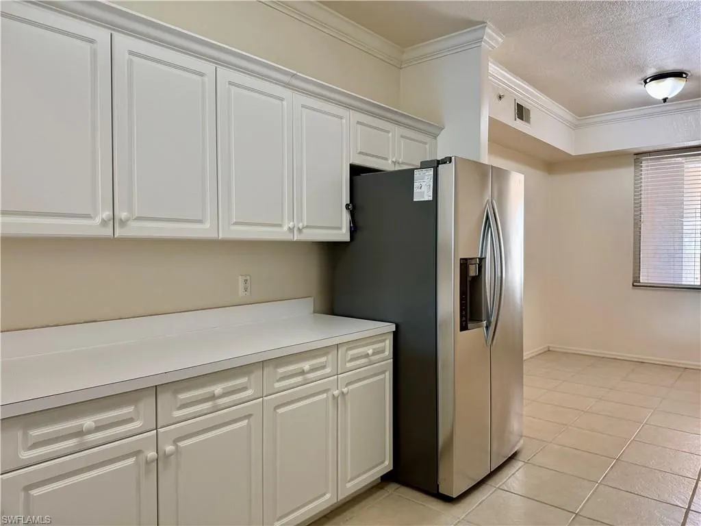8450 Kingbird LOOP, Estero, FL 33967,225063037