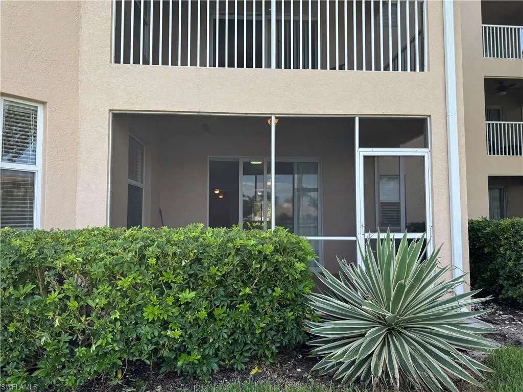 8450 Kingbird LOOP, Estero, FL 33967,225063037