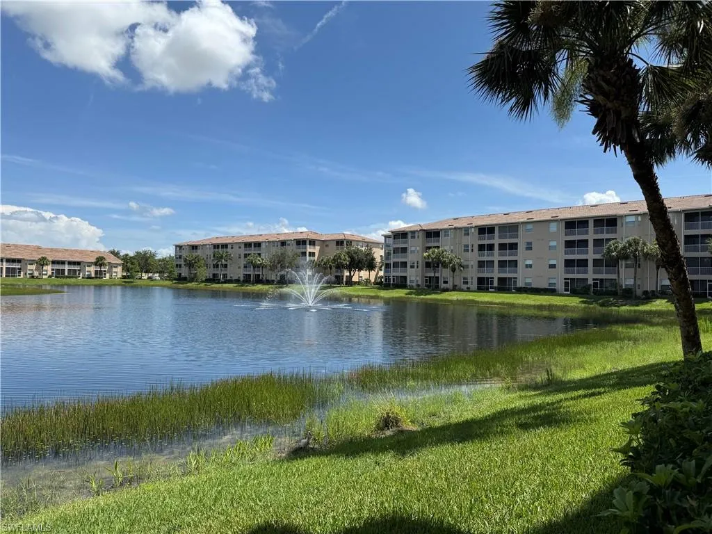 8450 Kingbird LOOP, Estero, FL 33967,225063037