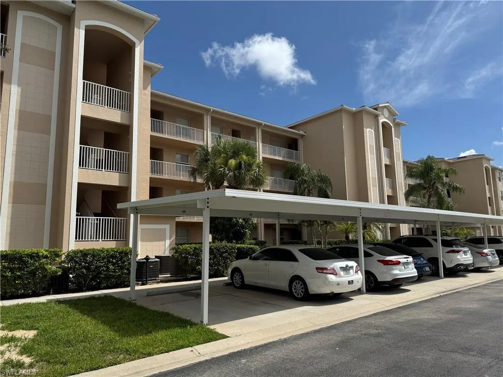 8450 Kingbird LOOP, Estero, FL 33967,225063037