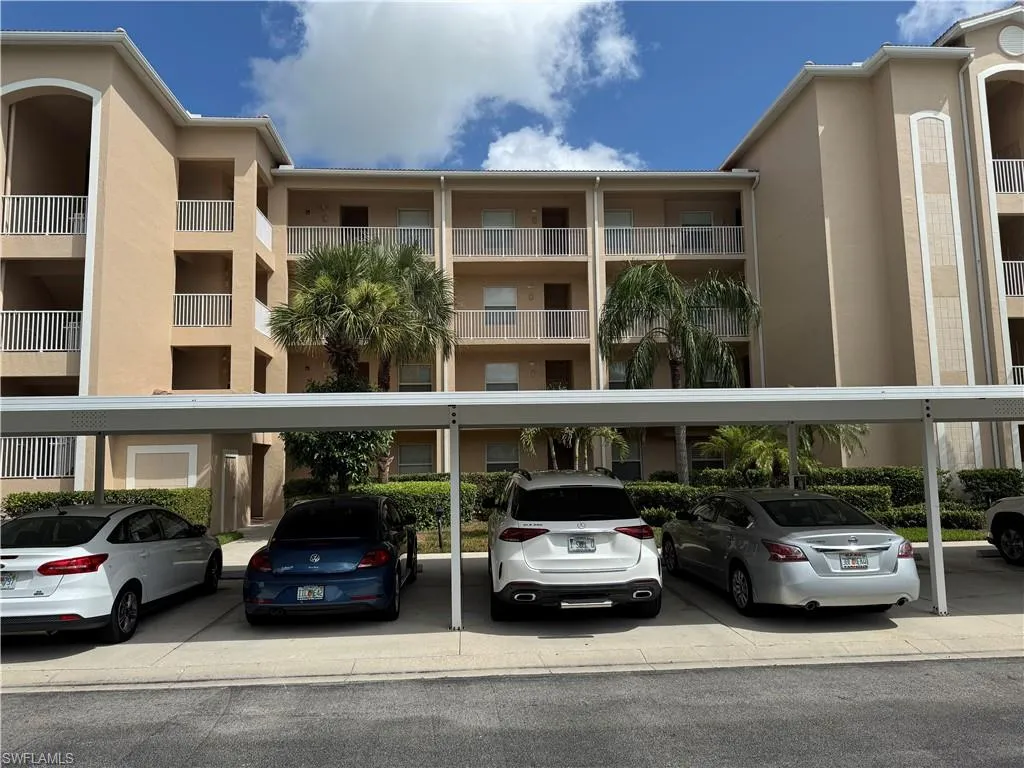 8450 Kingbird LOOP, Estero, FL 33967,225063037